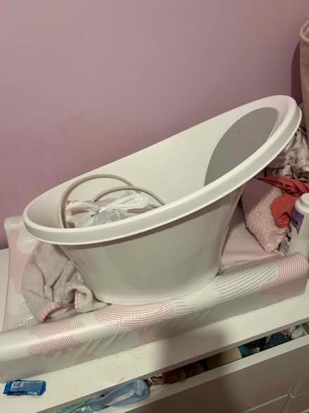 Photo of free Baby bath and breast milk pump (CM20) #2