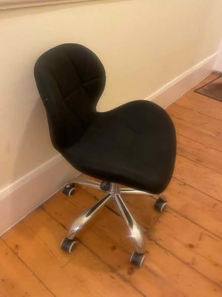 Photo of free Black Adjustable Office Chair (Barnsbury Street N1) #2