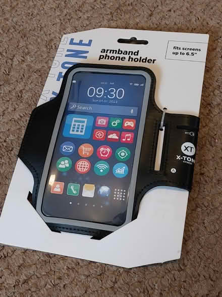 Photo of free Armband phone holder (Coley RG1) #1