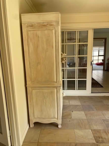 Photo of free Provincial style cabinet (Gumtree Hills Sunbury) #1
