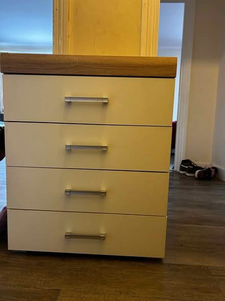 Photo of free Chest of drawers (SE25) #1
