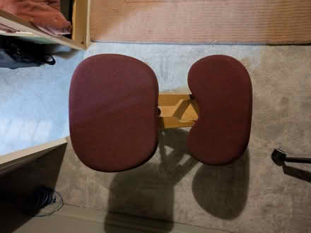 Photo of free Ergonomic Kneeling Chair (for posture) (Hempstalls ST5) #3