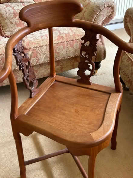 Photo of free Chinese carved corner chair (The Highlands TN39) #1