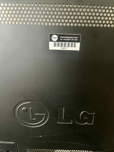 Photo of free TV 42inch NOT SMART (Hemel Hempstead HP1) #3