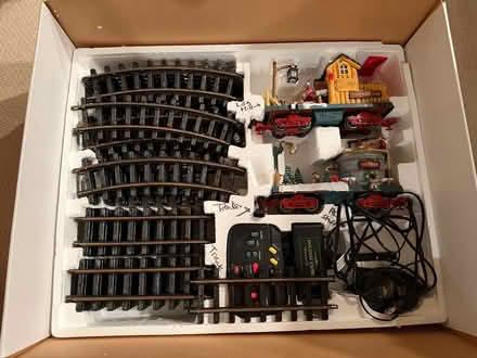 Photo of free Holiday Express Animated Train Set (West Pleasanton) #3