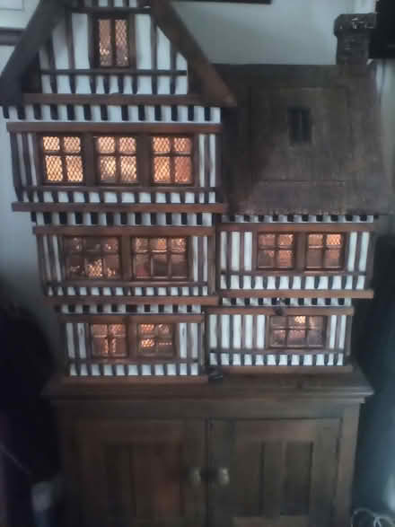 Photo of free Robert. Stubbs dollshouse (SE20) #1