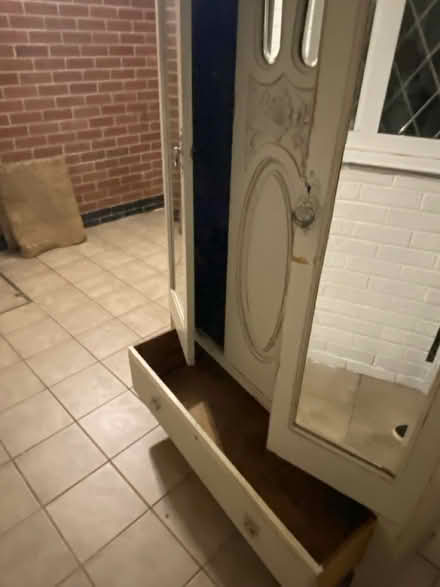 Photo of free Victorian Shabby Chic Wardrobe (Radcliffe on Trent NG12) #3