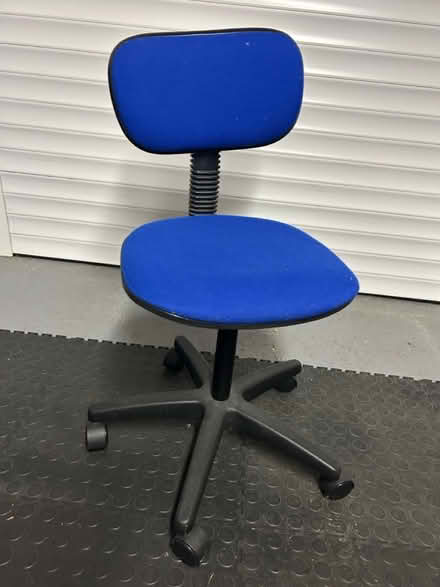 Photo of free child’s desk chair (Ferndown) #1