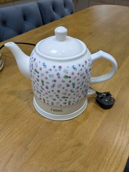 Photo of free Next Flowery Ceramic Kettle (Chapel Allerton LS7) #1