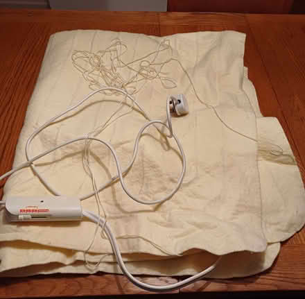 Photo of free Double electric blanket (Gomersal BD19) #1