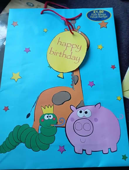 Photo of free Large birthday gift bag (Top Amersham HP6) #1