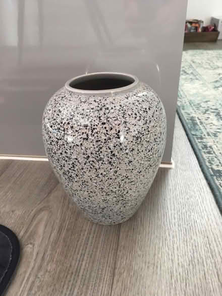 Photo of free Grey vase (Greenwich MV, SE10) #1