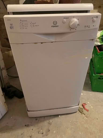 Photo of free Indesit small/slim dishwasher (Yeadon LS19) #1