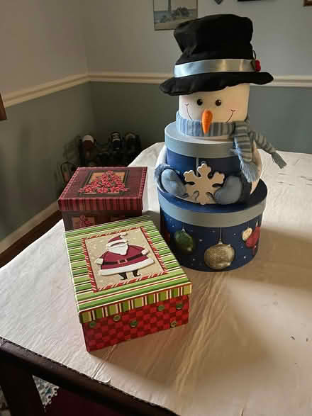 Photo of free Christmas packages (East side of Columbia) #1