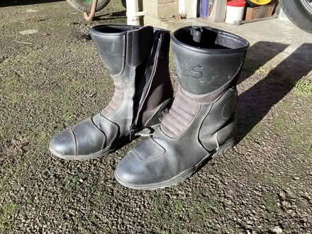 Photo of free Motorbike boots (Felindre LD7) #2