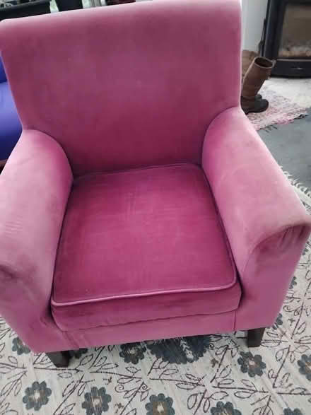 Photo of free Comfortable chair (Farleigh Hungerford BA14) #2