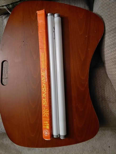 Photo of free Florescent lights (Juanita (Kirkland)) #1