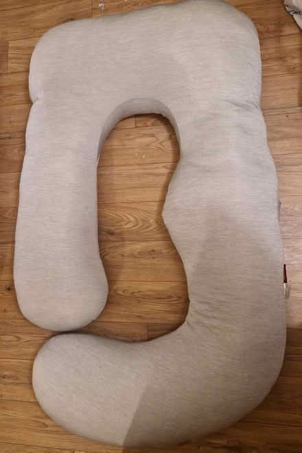 Photo of free Pregnancy pillow (Wildridings RG12) #1