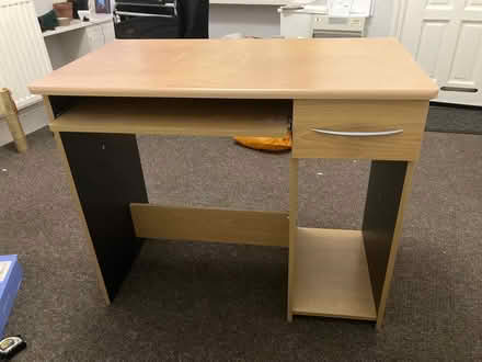 Photo of free Desk (Stirchley, B30) #1