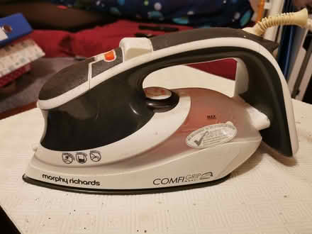 Photo of free Steam Iron (Sawley NG10) #1