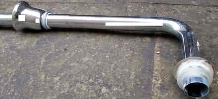 Photo of free High level toilet cistern with accessories (Leyburn DL8) #4