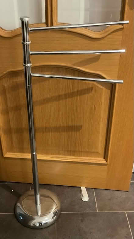Photo of free towel rail (Bebington, CH63) #1
