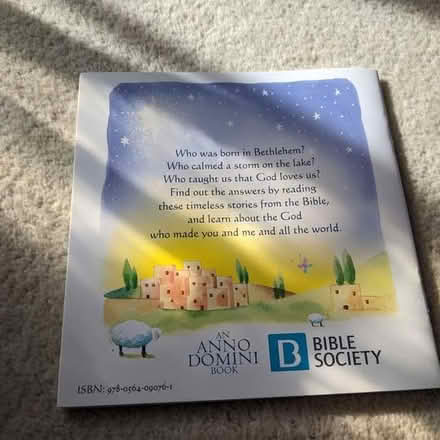 Photo of free Jesus nativity book (Hastings TN34) #2