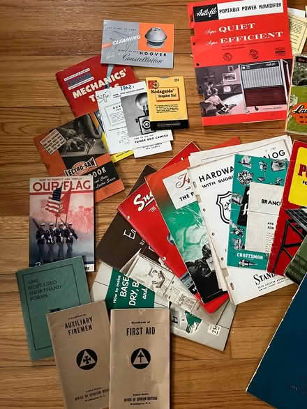 Photo of free Old manuals, etc - Vintage (NE side of Lombard) #1