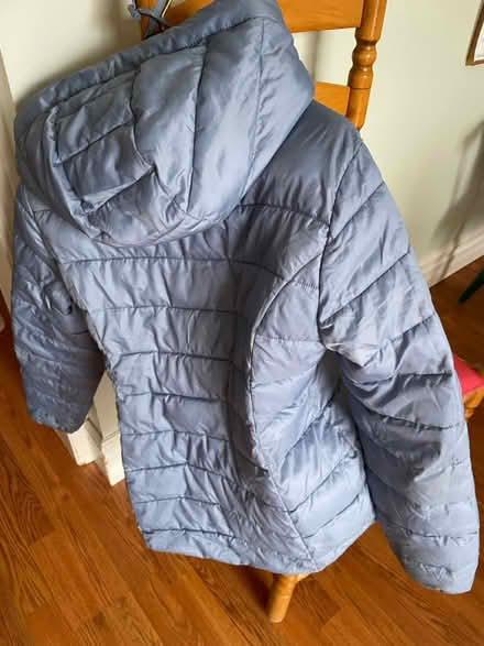 Photo of free Packable puffer jacket (Neyagawa river glen, oakville.) #2