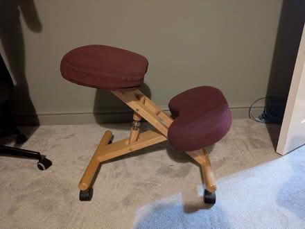 Photo of free Ergonomic Kneeling Chair (for posture) (Hempstalls ST5) #1