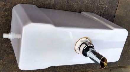 Photo of free High level toilet cistern with accessories (Leyburn DL8) #3