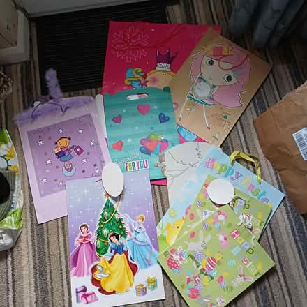 Photo of free Gift bags (Bradford BD12) #1