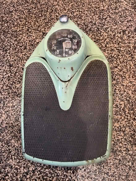 Photo of free Vintage Bathroom Scale (Livermore near Lowe’s) #1
