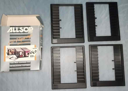 Photo of free CD stand/rack (Newton Mearns G77) #1