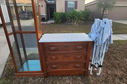 Photo of free CURB ALERT! FCFS! Furniture etc (561 19th St NW Ruskin, FL) #2