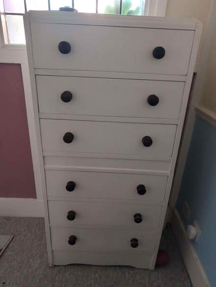 Photo of free White chest of drawers (Portslade by Sea BN3) #1