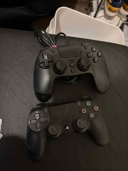 Photo of free PS5 controllers (AL1) #1