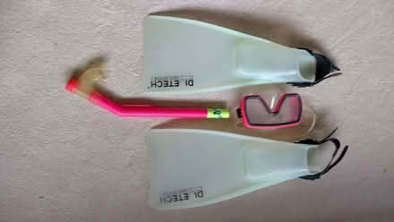 Photo of free Girls Snorkel Goggles & Flippers (Kenley CR8) #1