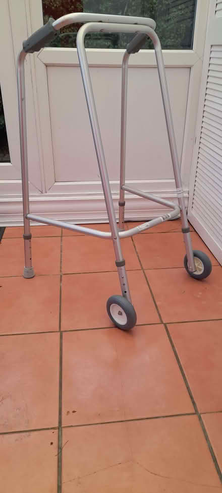 Photo of free frame (Hayling Island PO11) #1