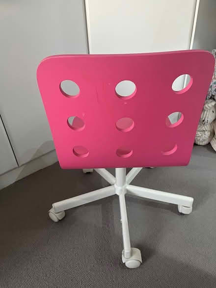 Photo of free Pink Ikea Child’s Chair (Wickford, Shotgate.) #2