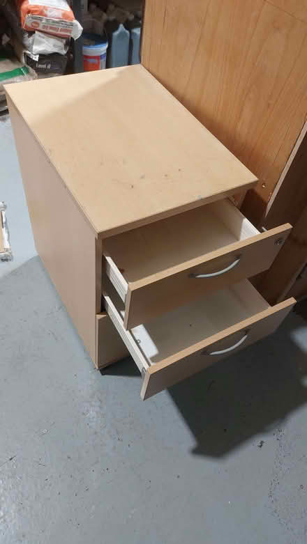 Photo of free Small drawers (Walton Summit PR5) #2