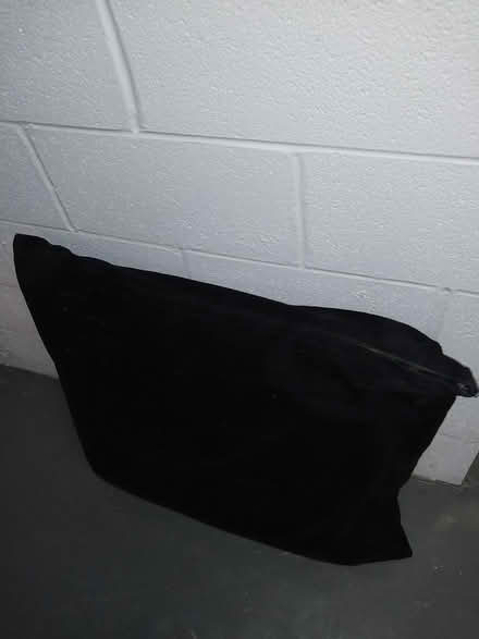 Photo of free Floor pillows, excellent condition (Edgewater) #3