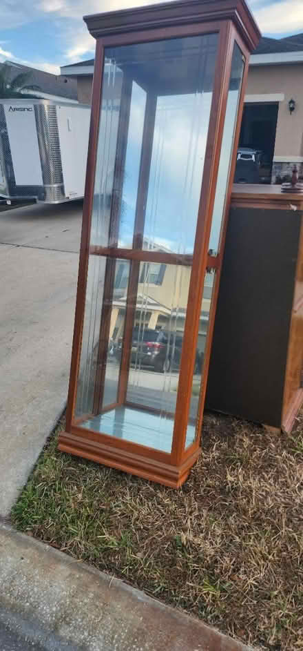 Photo of free CURB ALERT! FCFS! Furniture etc (561 19th St NW Ruskin, FL) #2
