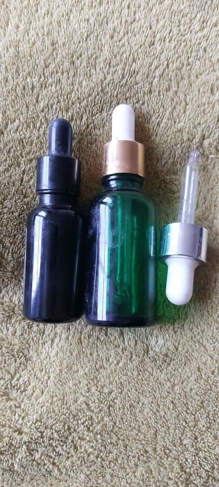 Photo of free Dropper bottles and pipette (Oswestry SY11) #1