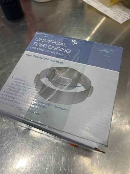 Photo of free Universal Cake Ring (Harmans) #1