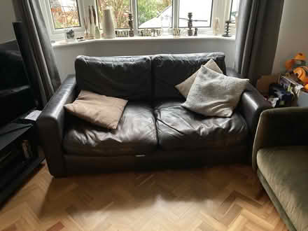 Photo of free Sofa (Chesham HP5) #2
