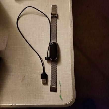 Photo of free Xiaomi Fit bit (4 I think) (Knowle FY2) #1