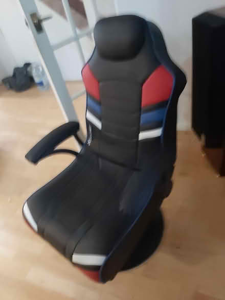 Photo of free Gaming Chair (Hall Farm Rd Woking) #1
