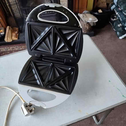 Photo of free Breville toasty maker (Knowle FY2) #2