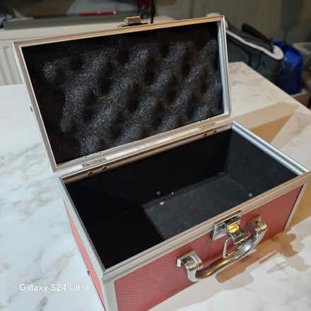 Photo of free Box (Greenwich Peninsula SE10) #1